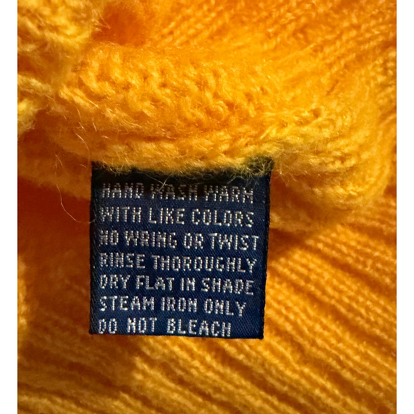 VTG Lady Van Heusen S Yellow Shetland Wool Cable Knit Sweater Vest Academia Gpa - Picture 5 of 7